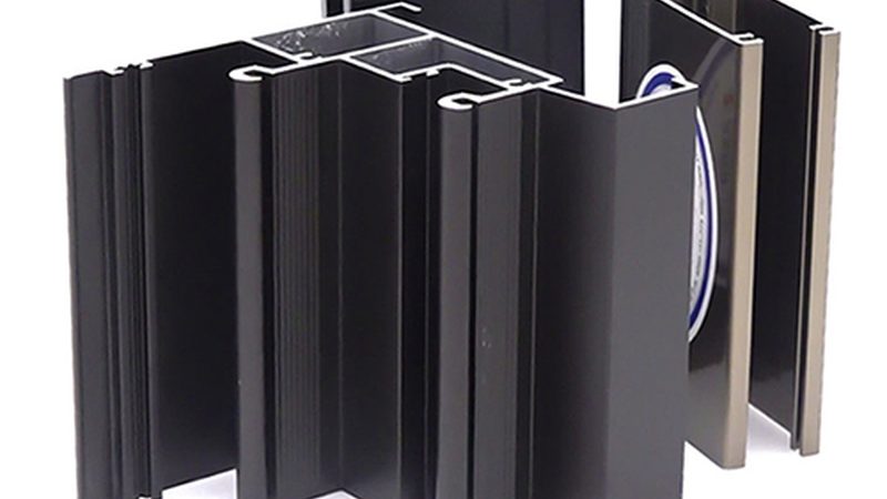 玻璃幕墙包工包料报价清单，揭秘成本构成与选型要点